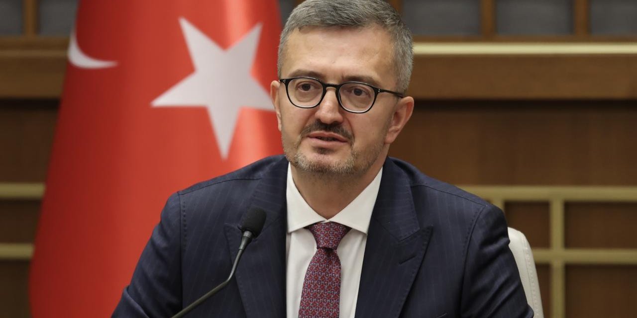 İletişim Başkanı Duran'dan, İstanbul Boğazı'ndaki tarihi geçit törenine davet