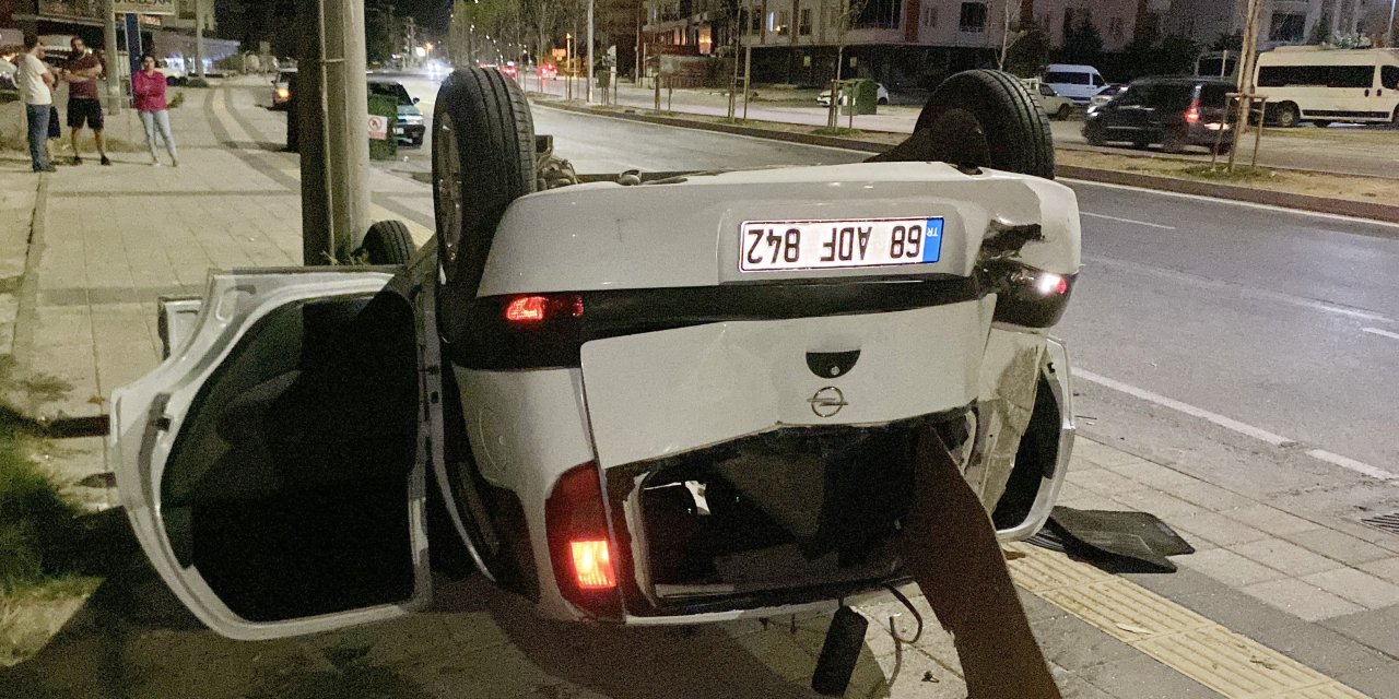 "Türk polisinden kaçılmaz" deyip defalarca kaçan sürücü kaza yaptı