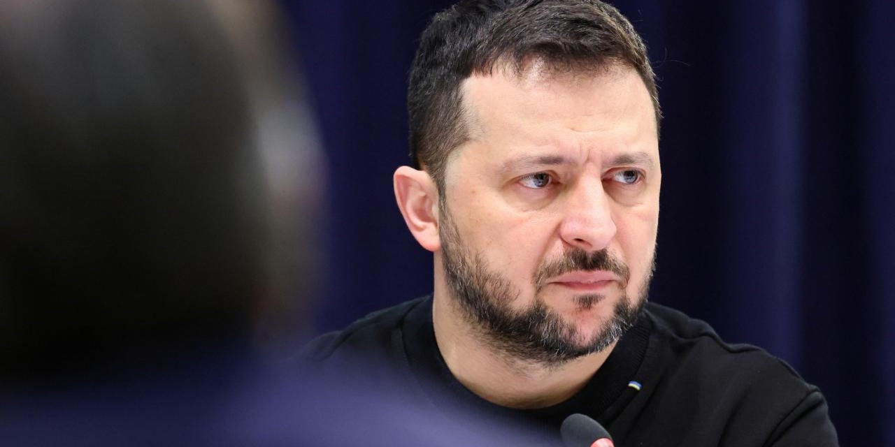 Zelenski'den Rusya zirvesi için Türkiye ile görüşme mesajı