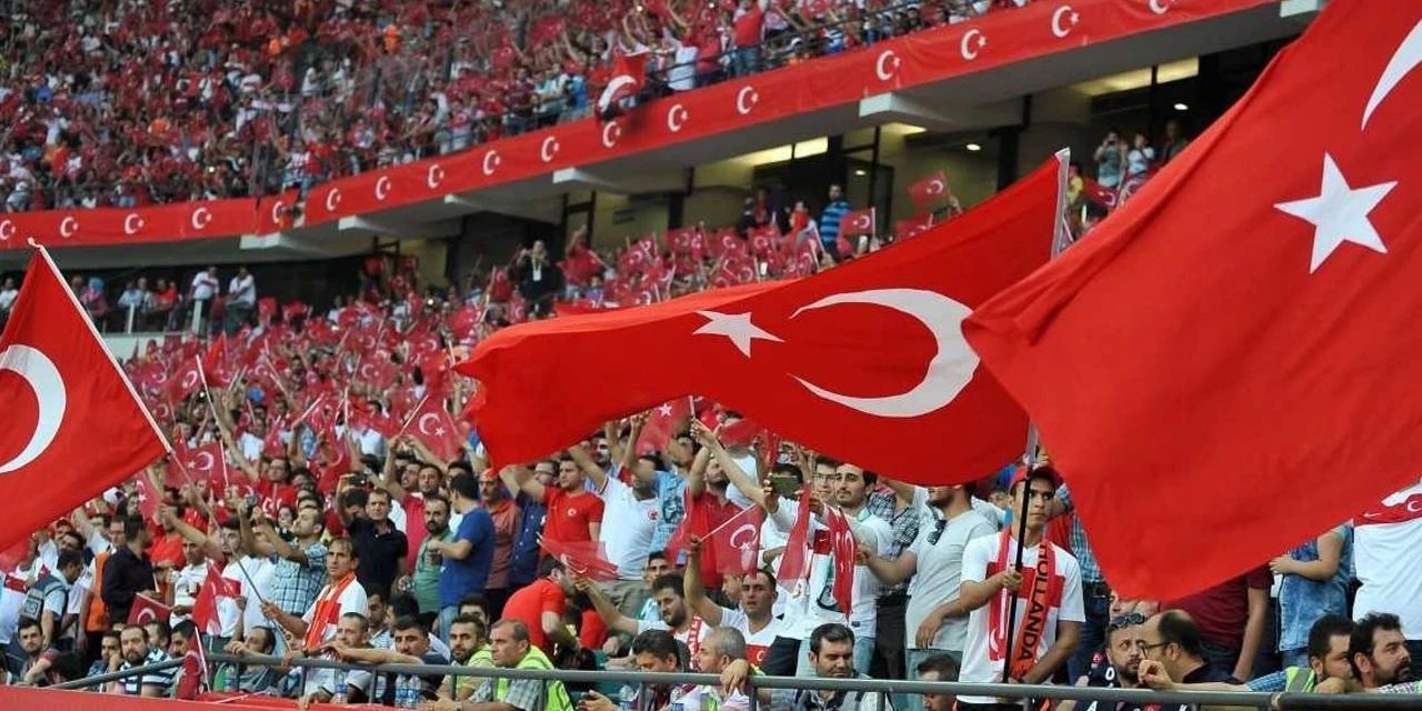 Konyaspor Stadyumu, görsel şölene hazırlanıyor (İZLE)