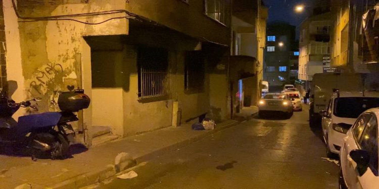 4 katlı binanın bahçe katının balkonunda erkek cesedi bulundu