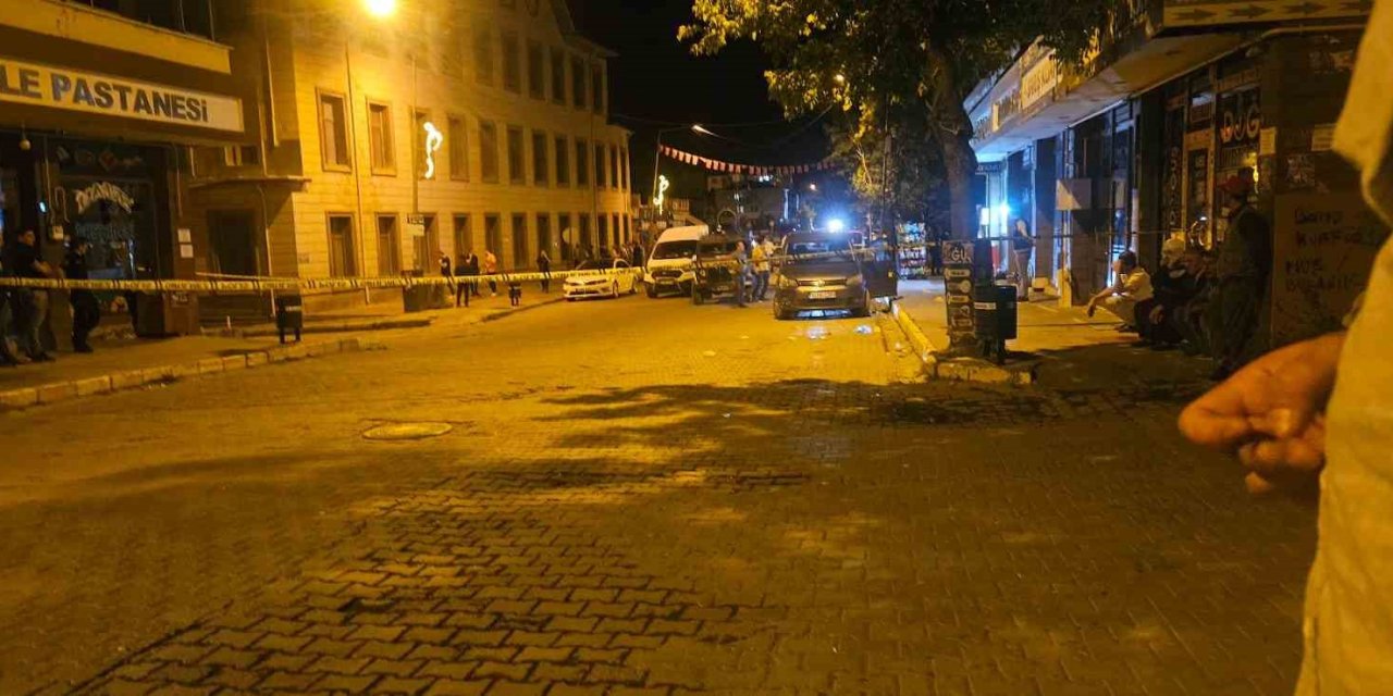 İş yerine silahlı saldırı: 2 ölü