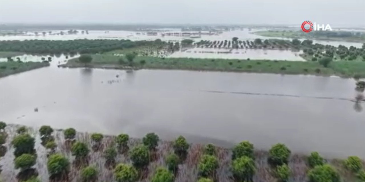 Ülke felaketi yaşıyor... Can kaybı 881’e yükseldi