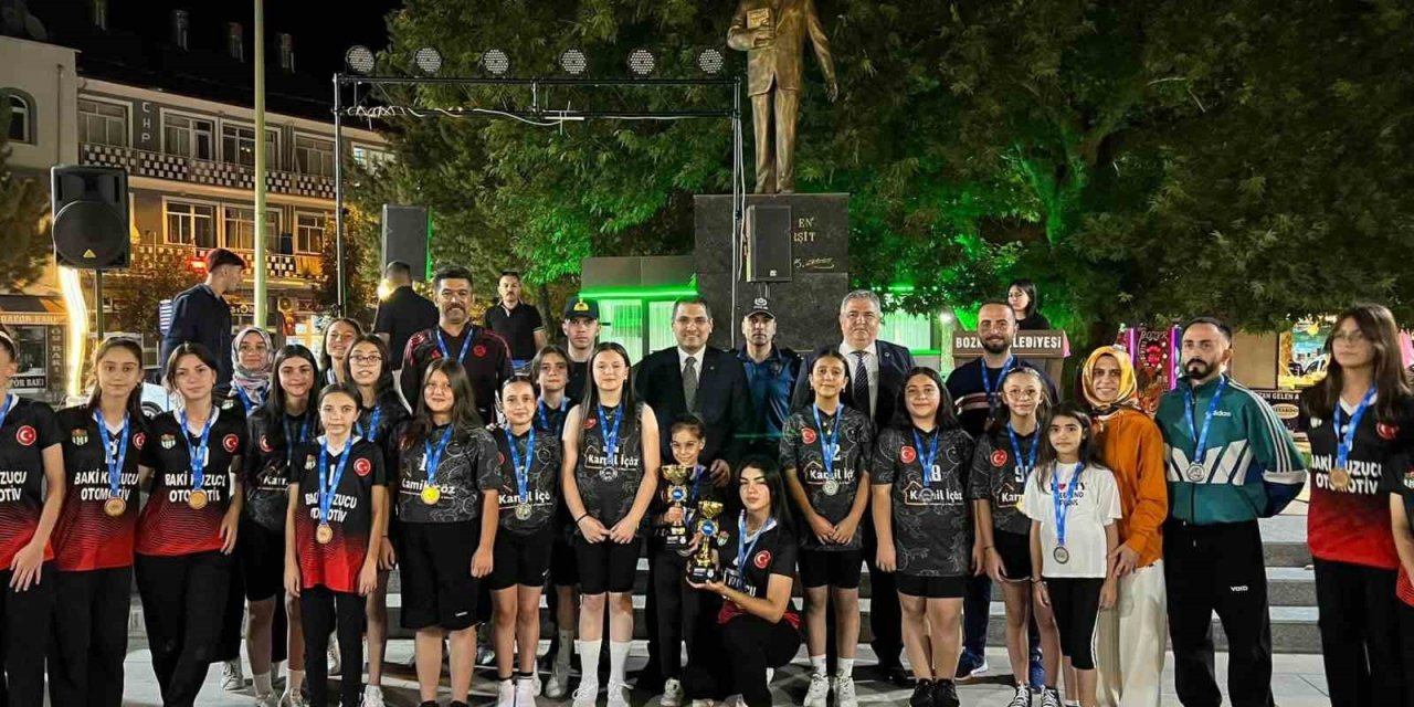 Spor Konya Yaz Olimpiyatlarında ilçelerine iki kupa kazandırdılar