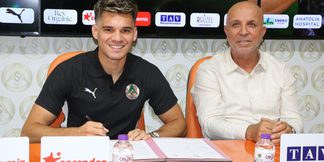 Alanyaspor, Hagi ile sözleşme imzaladı