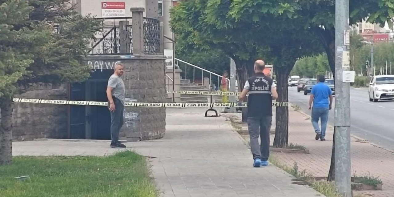 Cami tuvaletinde tartıştığı şahsı bıçaklayan şüpheli yakalandı