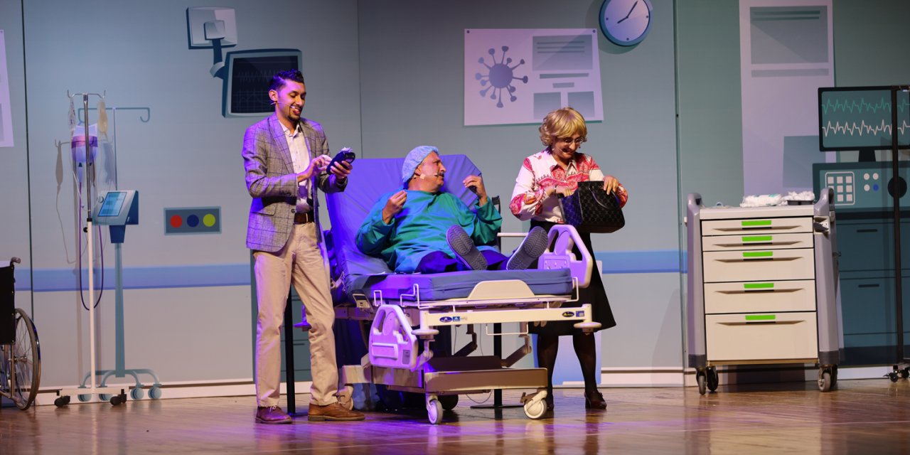 Konya'da Şen Şakrak Şov seyirciden tam not aldı