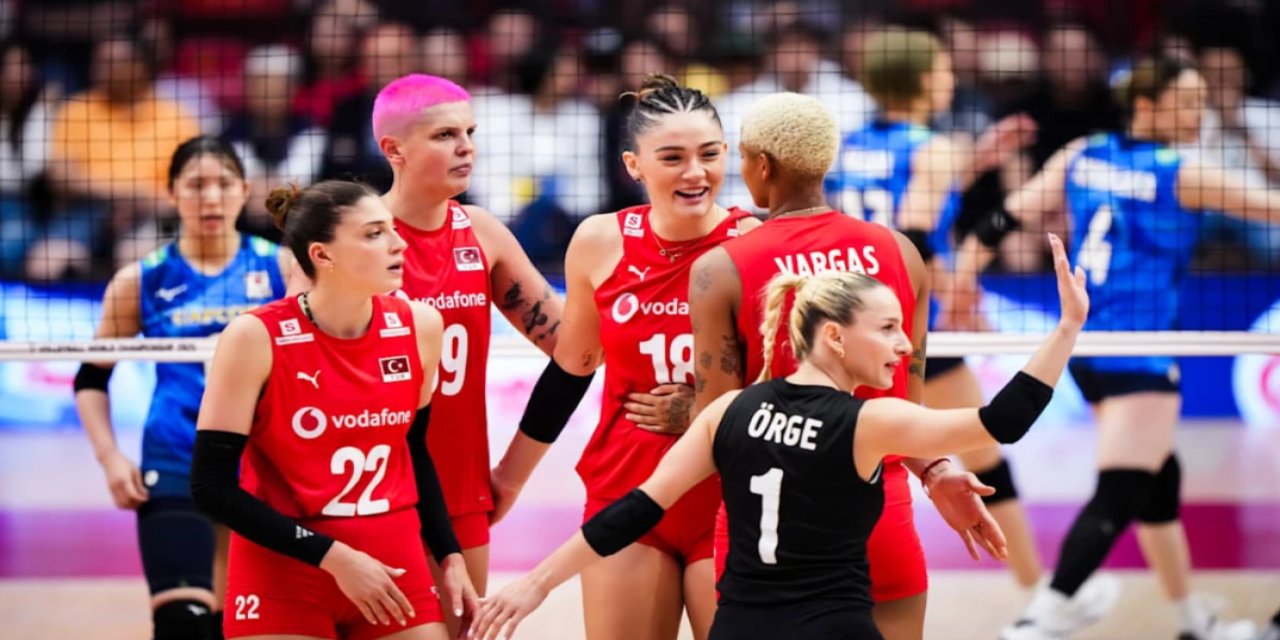 A Milli Kadın Voleybol Takımı, dünya ikincisi oldu