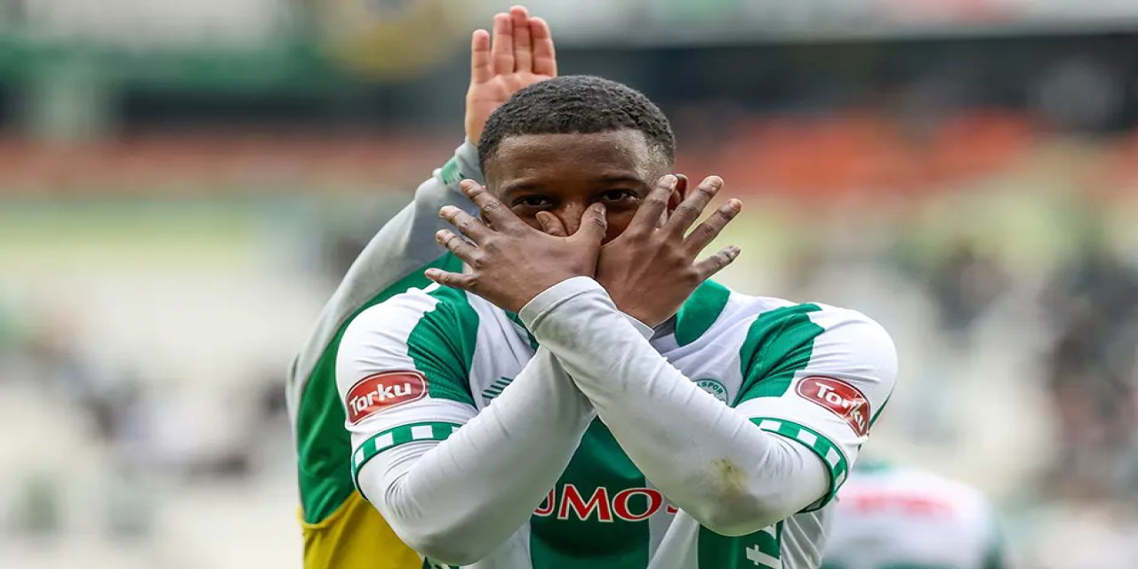 Konyasporlu Bazoer'den iyi haber geldi!