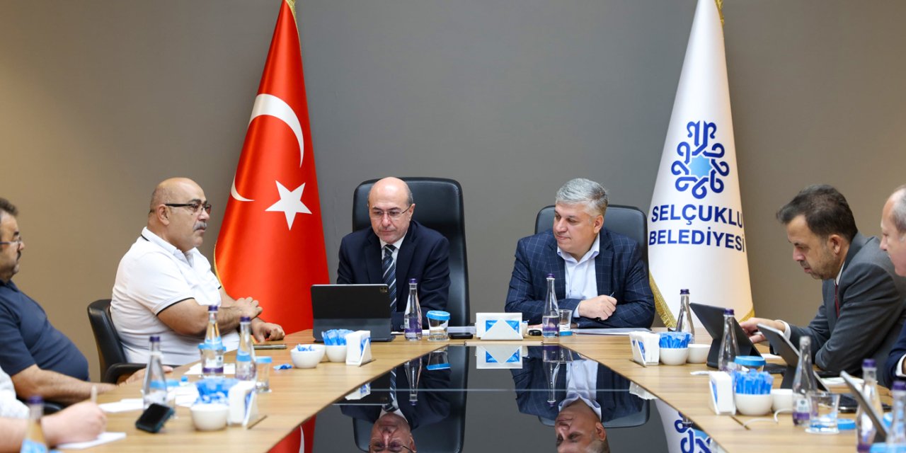 Başkan Pekyatırmacı mahalle muhtarlarıyla görüştü