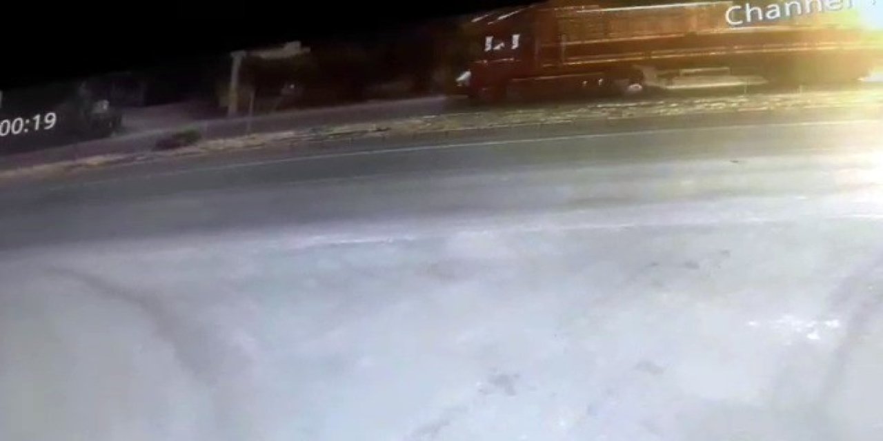 Konya'da yolun karşısına geçmeye çalışan vatandaşa tır çarptı