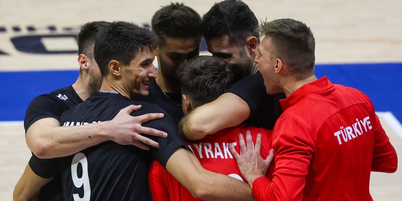 A Milli Erkek Voleybol Takımı 2025 FIVB Dünya Şampiyonası’nda son 16 turuna yükseldi
