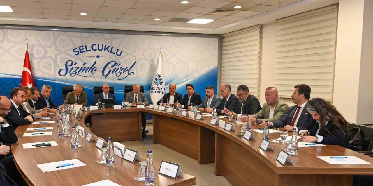 Başkan Pekyatırmacı Bursa’dan gelen heyete Selçuklu’yu anlattı