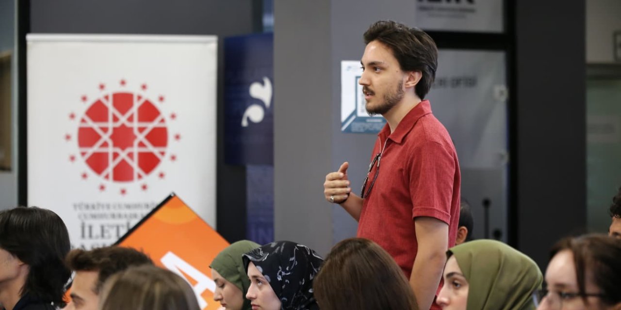 Konya’da Dezenformasyonla Mücadele paneli yapıldı