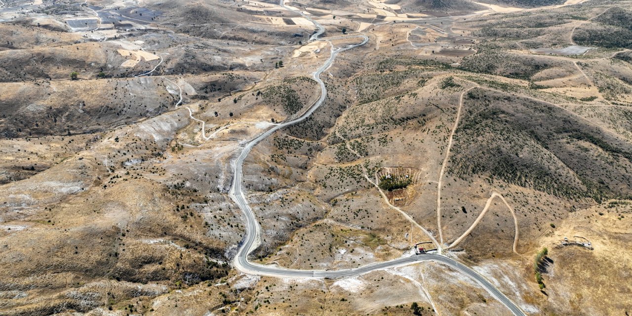 Selçuklu Belediyesi ulaşımı rahatlattı! O yol artık daha güvenli