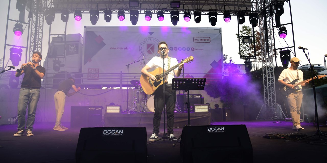 Konya'da üniversitede Hoş Geldin Festivali