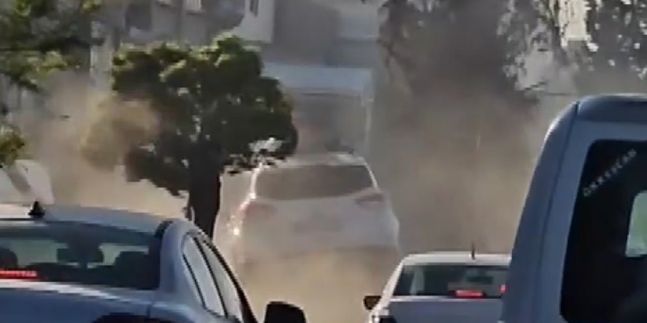 Çekici, önündeki 6 aracı biçti