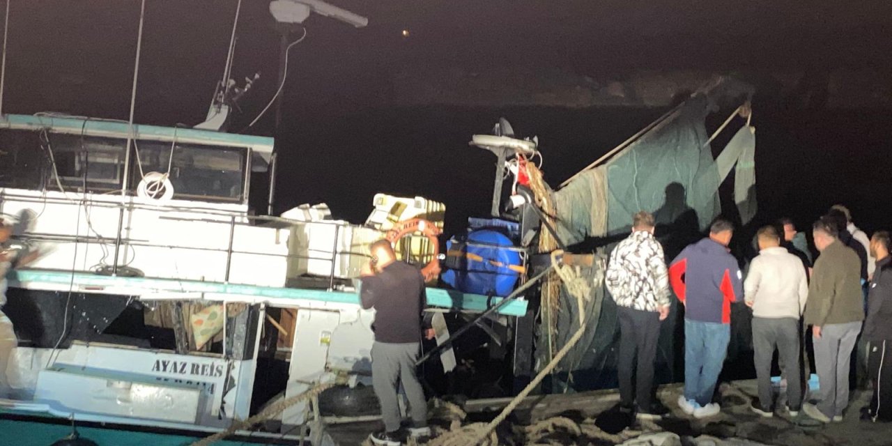 Balıkçı teknesinde patlama: 4 yaralı