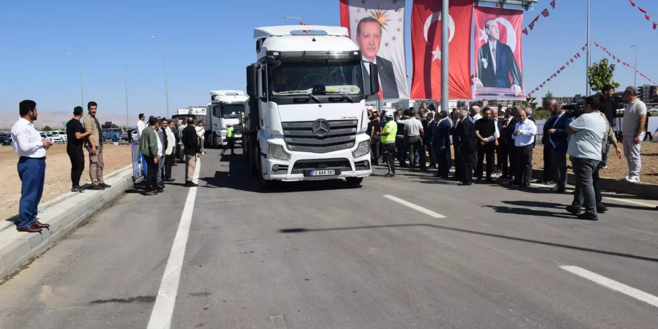 Bakan Şimşek'ten tüm kenti sevindiren haber: Bu gidişle büyükşehir olacak