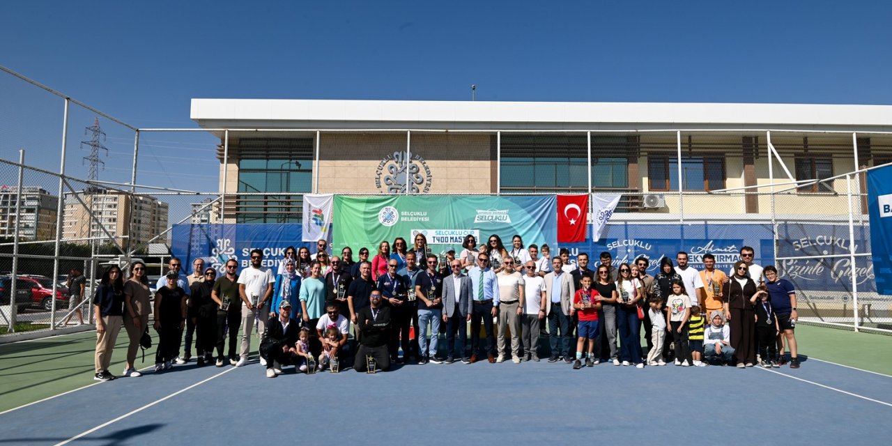 Selçuklu Cup T400 Masters Tenis Turnuvası’nda madalyalar sahiplerini buldu