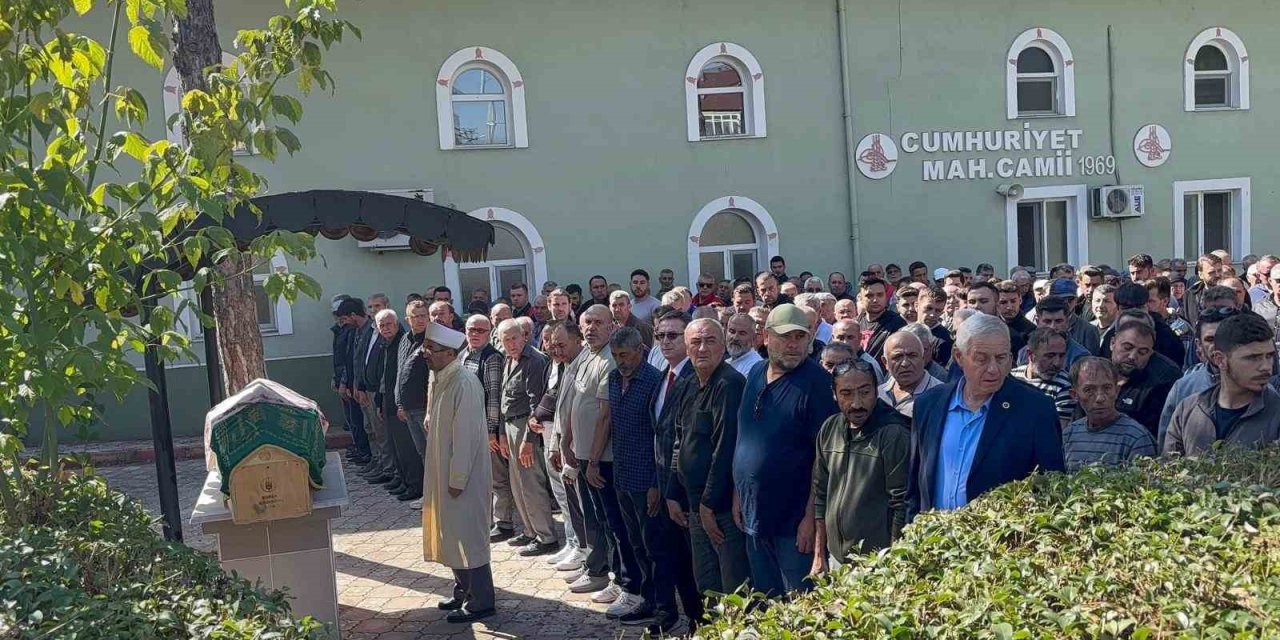 Siyanürlü, baltalı, bıçaklı aile faciasında anne öldü