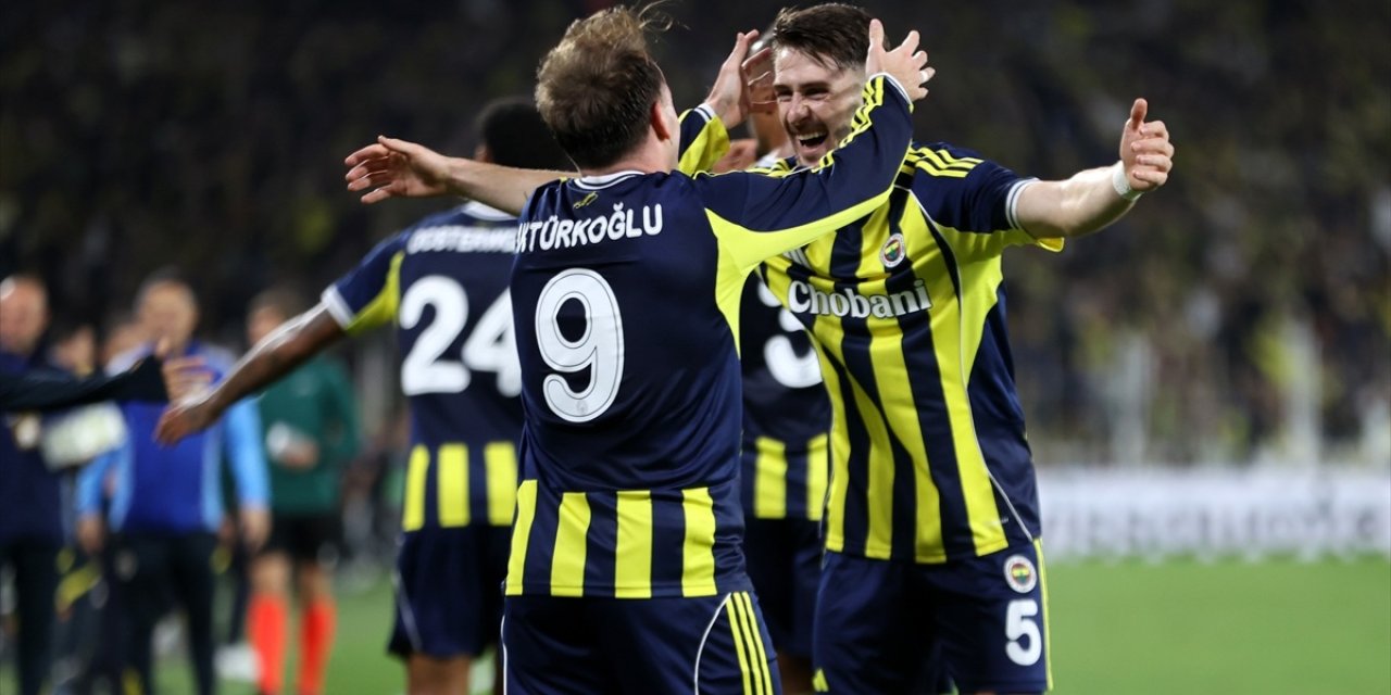 Son Dakika! Fenerbahçe, UEFA Avrupa Ligi'nde evinde kazandı