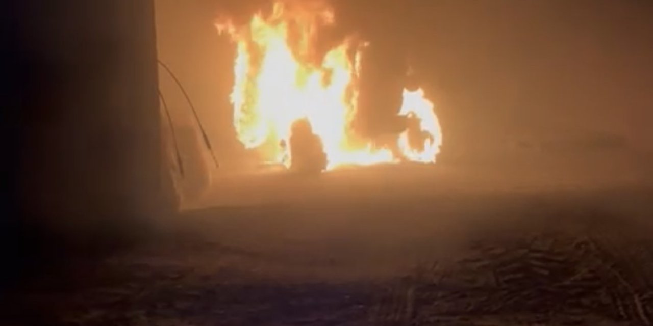 Konya’da traktör alev alev yandı