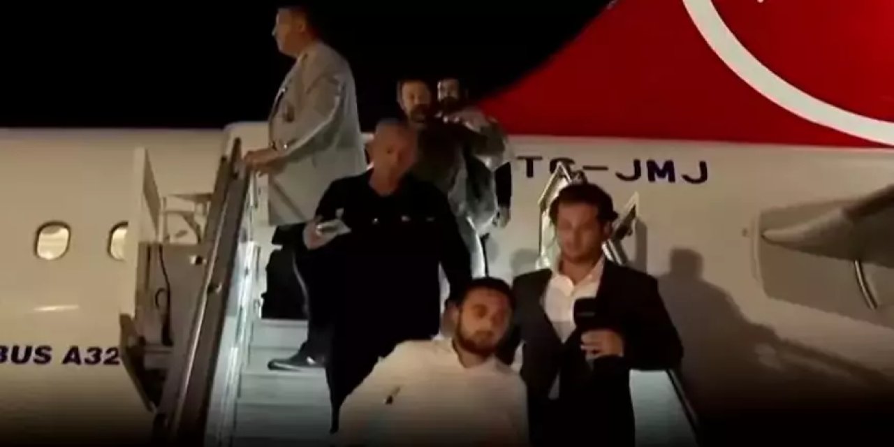 İsrail'in alıkoyduğu 15 Türk aktivist İstanbul'da