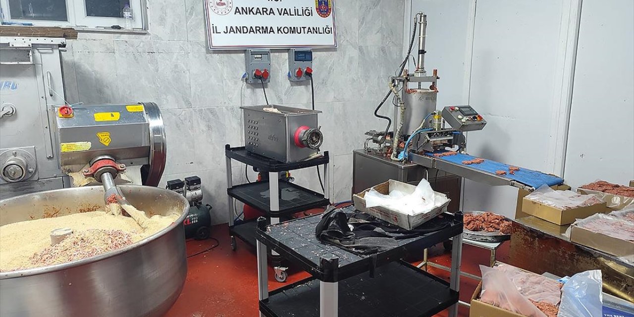 Skandal! 17 ton bozuk et ele geçirildi