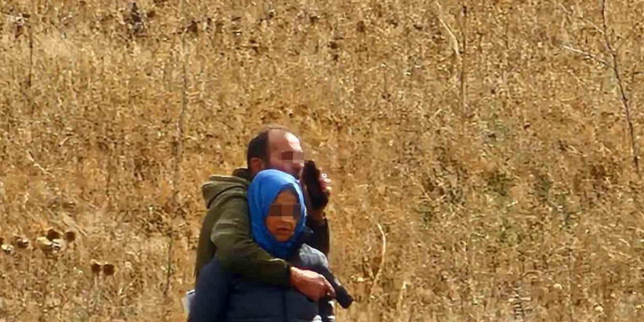 Korku dolu anlar... Eski eşini silahla rehin aldı