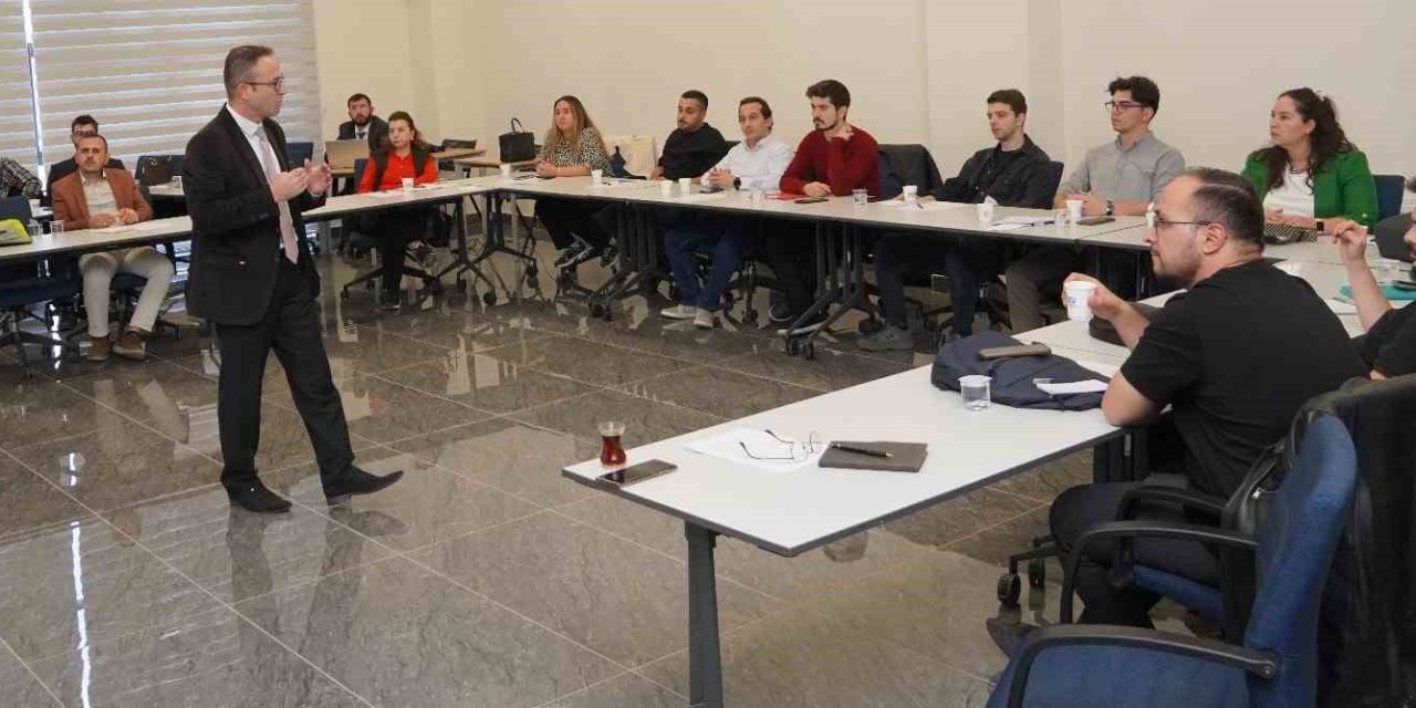 Konya'daki firmalara yapay zeka eğitimi