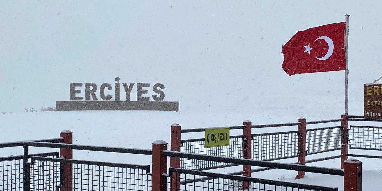 Kar kalınlığı 10 santimetreye ulaştı