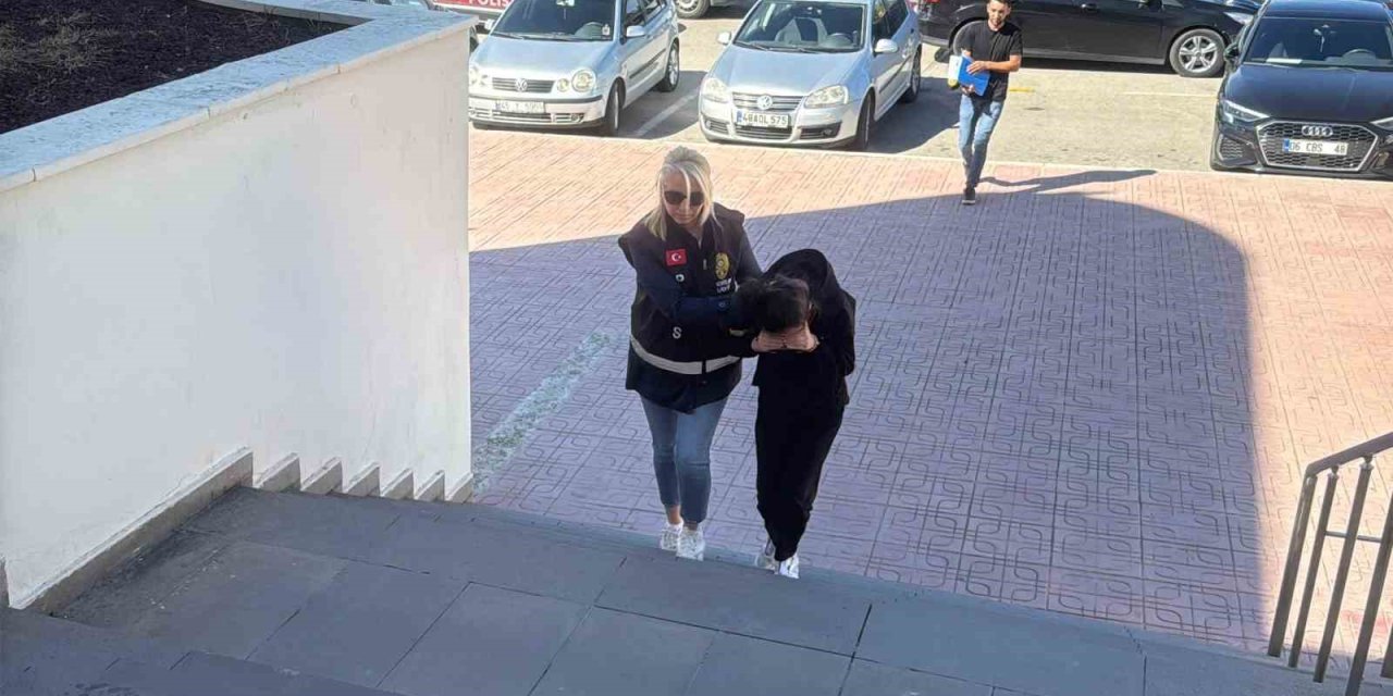 Doğurduğu bebeği terasa bırakan kadın tutuklandı