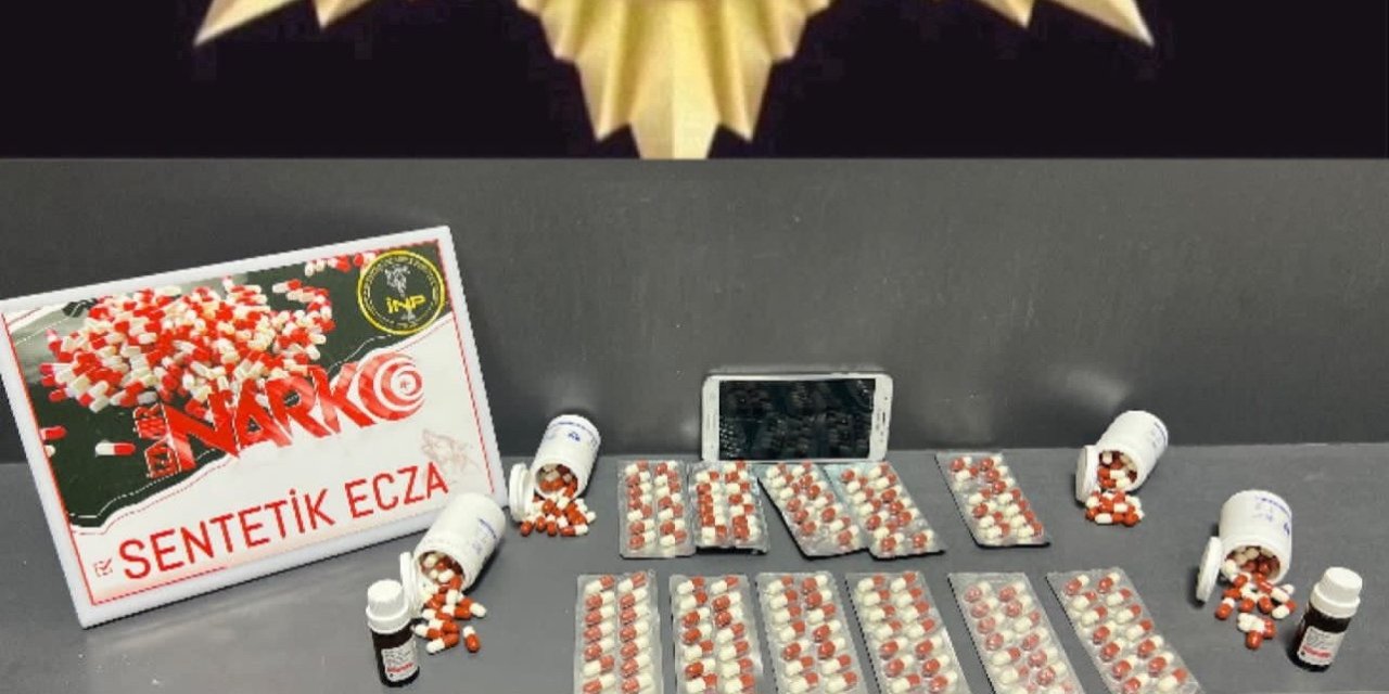 İzmir'de zehir tacirlerine büyük darbe: 15 tutuklama