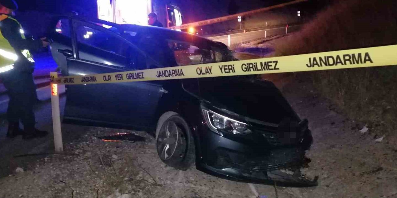Otomobil ile tır çarpıştı: 1 ölü, 2 yaralı
