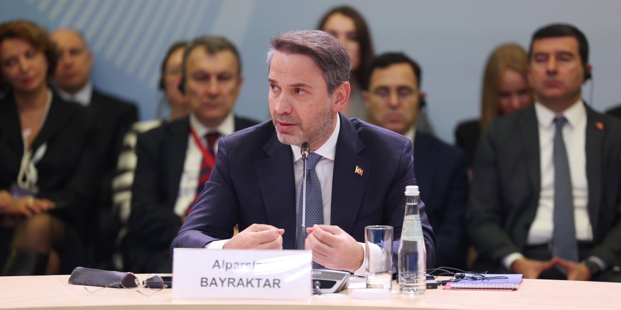 Bakan Bayraktar: Nükleer enerjiyi küresel bir köprü haline getirmeye kararlıyız