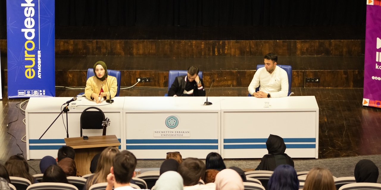 Konya'da üniversite öğrencilerine Avrupa fırsatları tanıtıldı