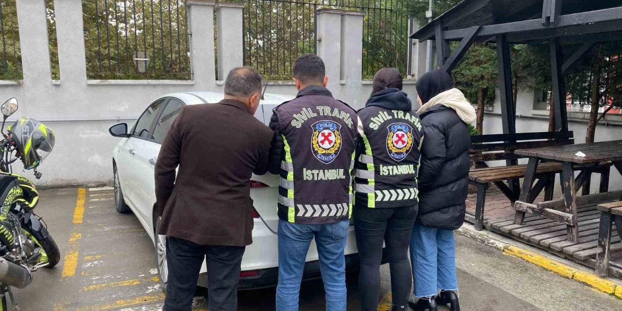 İki sürücünün yol verme kavgası karakolda bitti