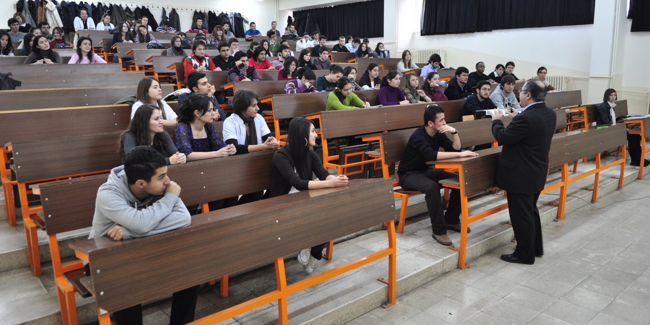 YÖK'ten reform... Lisans eğitimi 3 yılda tamamlanabilecek