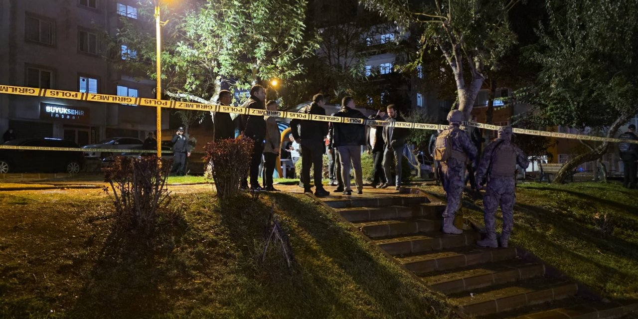 Eski eşiyle kayınvalidesini öldüren şüpheli, oğlunun yanında intihar etmiş