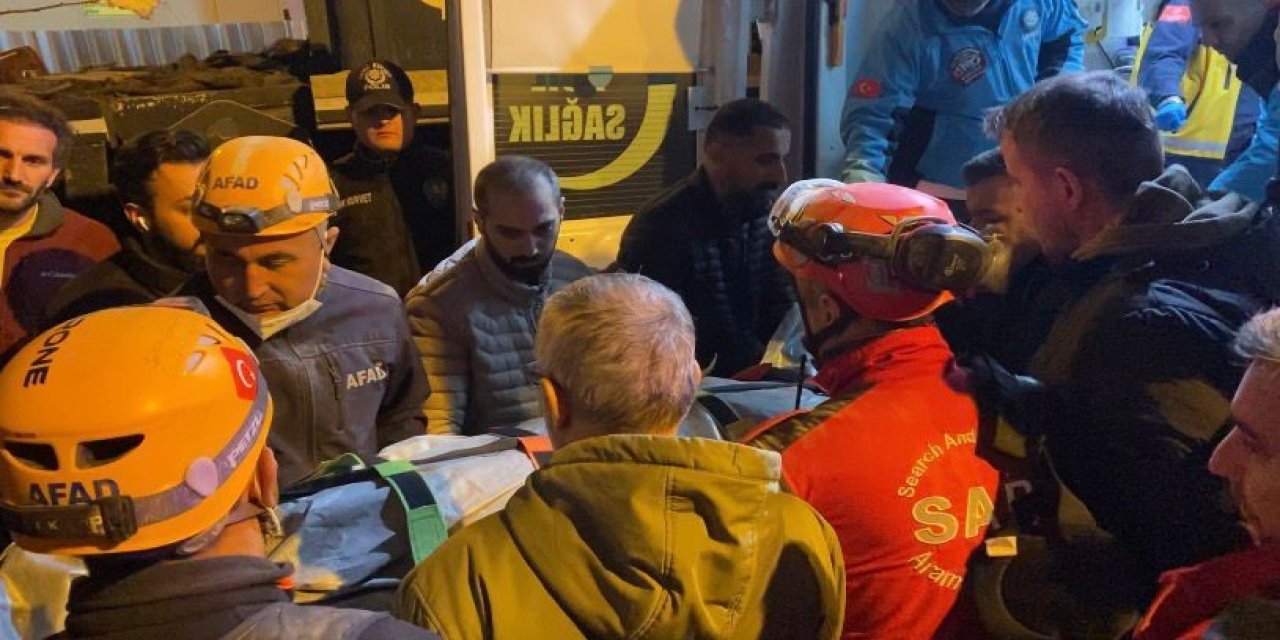 Gebze'de 7 katlı bina çöktü! Anne, baba ve 2 çocuğundan acı haber