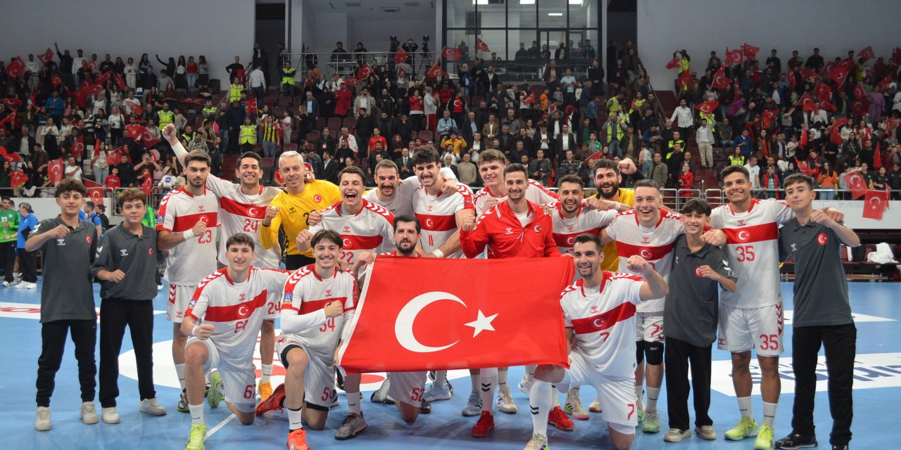 A Milli Erkek Hentbol Takımı, GKRY’yi 35-19 mağlup etti