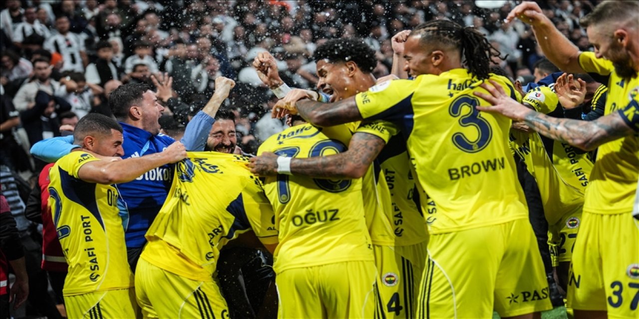 Fenerbahçe, 2-0 geriye düştüğü derbide Beşiktaş'ı 3-2 yendi