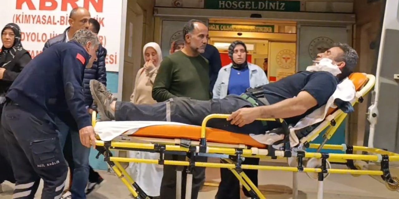 Römork halatı koptu, demir parçası yüzüne saplandı