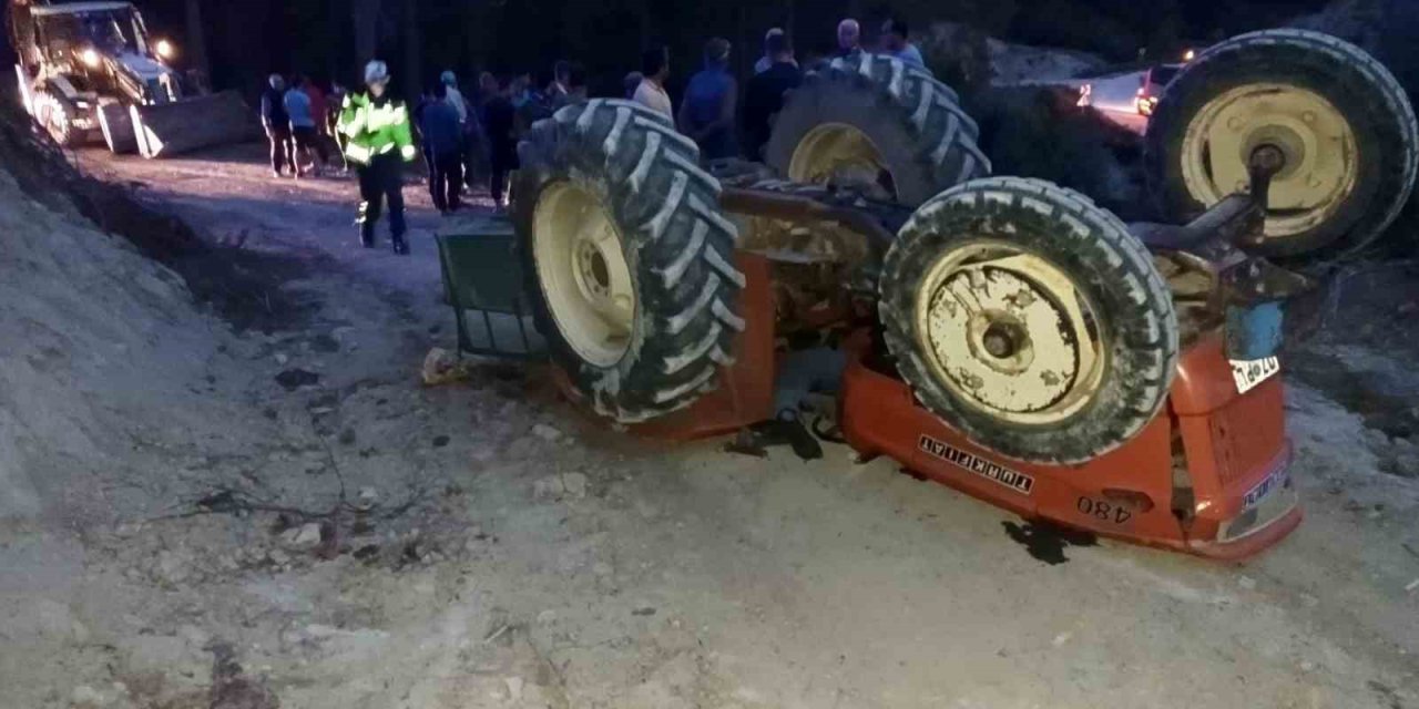 Traktör devrildi: Sürücü öldü, 1 çocuk yaralı