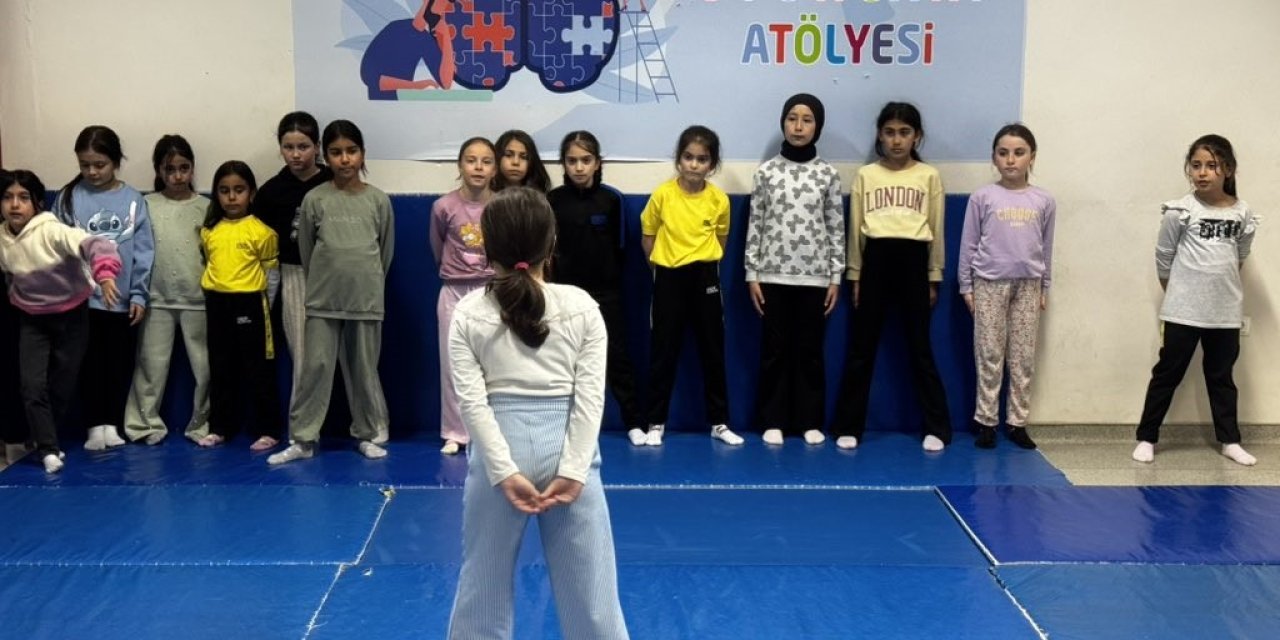 Bozkır İlçe Gençlik Merkezi öğrencilerin gelişimine katkı sağlıyor