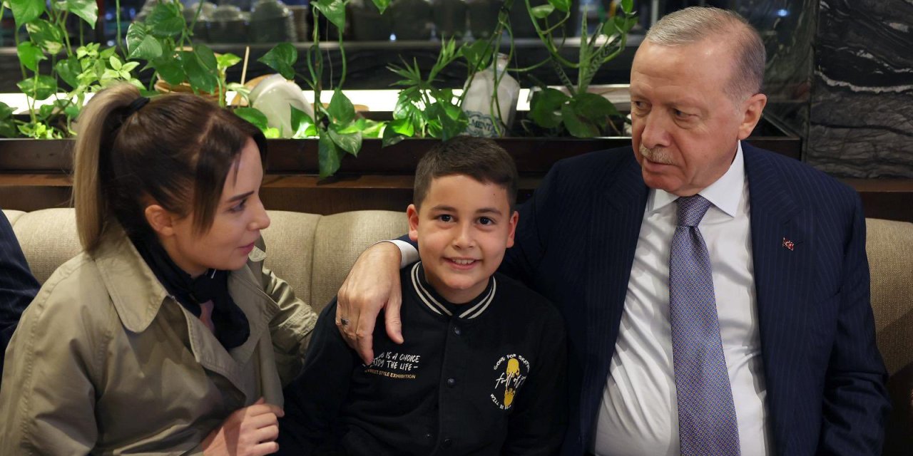 Cumhurbaşkanı Erdoğan'dan sürpriz kafe ziyareti