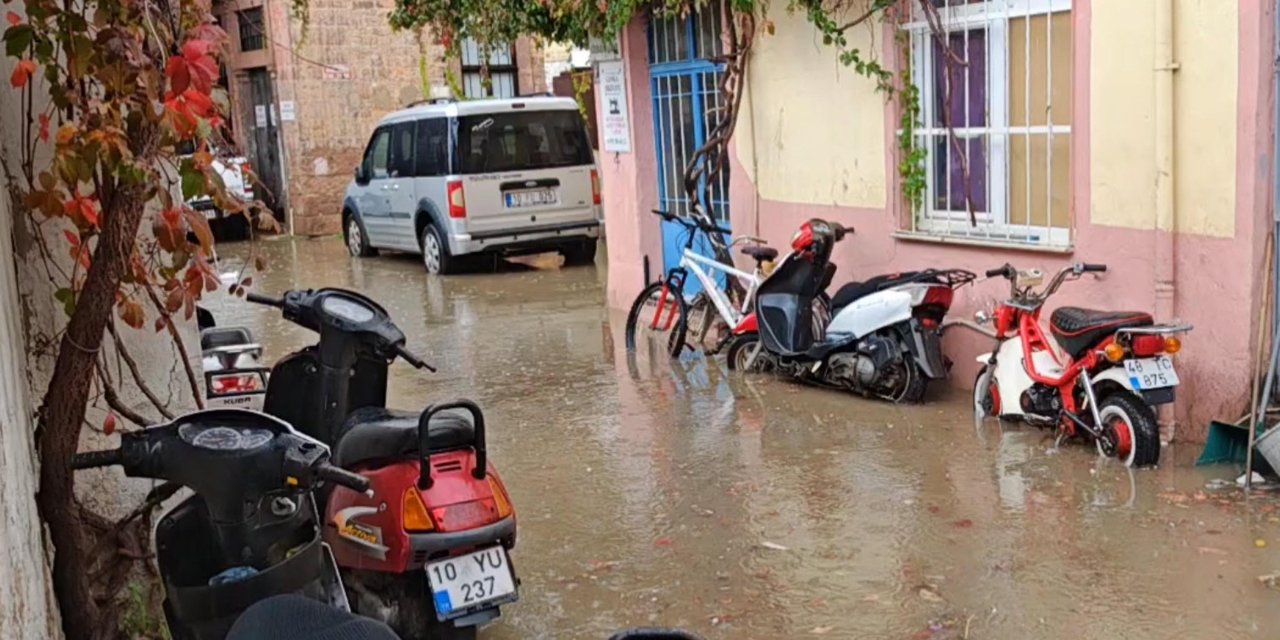 Sağanak! Metrekareye 55 kilogram yağış düştü