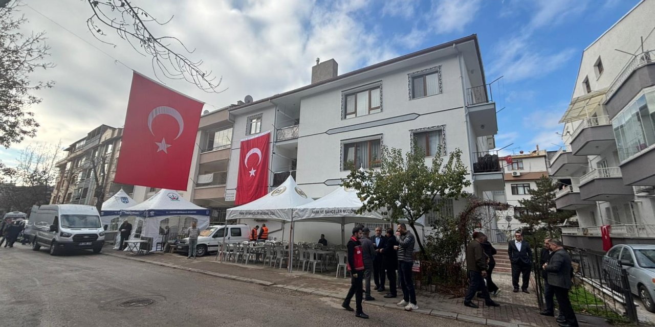 Şehit pilot Cüneyt Kandemir’in baba evinde yas