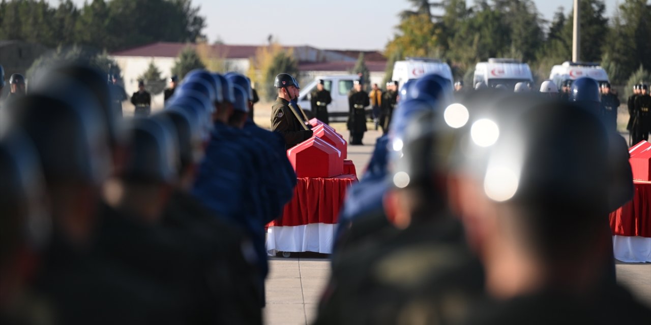 Cumhurbaşkanı Erdoğan'dan şehit ailelerine başsağlığı mesajı